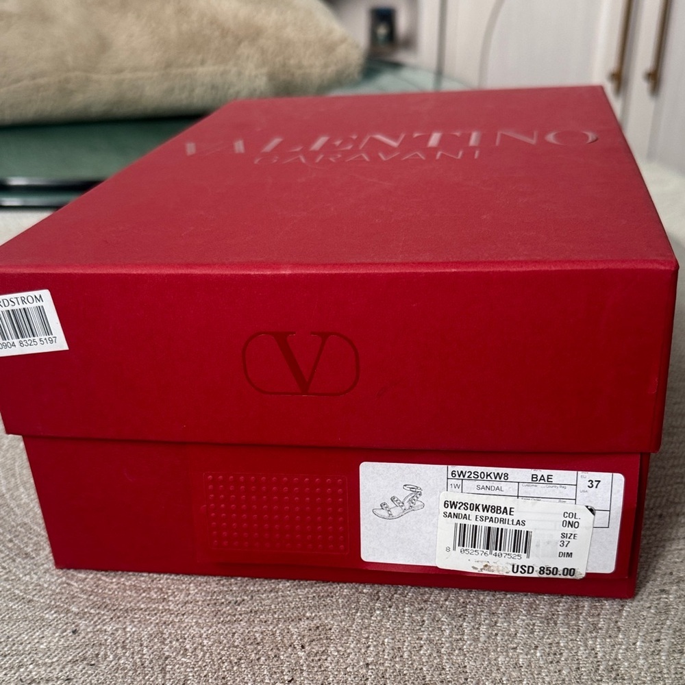 NIB VALENTINO GARAVANI Black Studded Sandal espadrilles size 37 - Picture 5 of 12